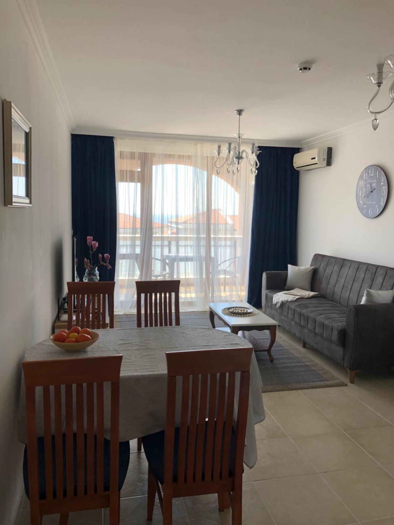 2 Bedroom Apartment Sveti Vlas With 2 Balconies And Sea Views Buitenkant foto
